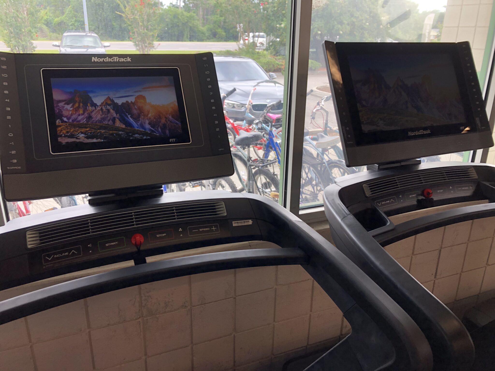 comparing-the-nordictrack-1750-vs-2450-treadmills-2024-review